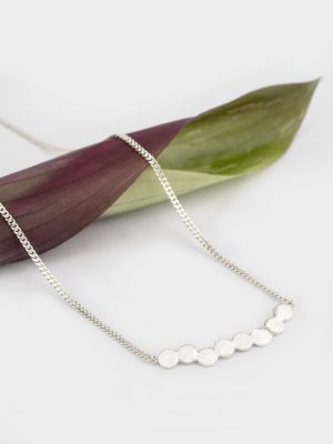 8 little balls necklace