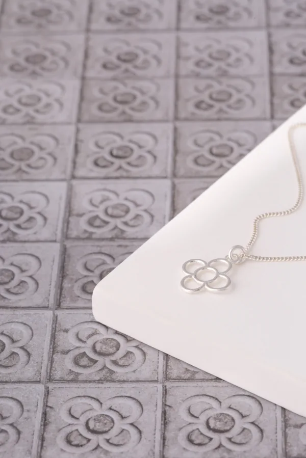 Collar flor de Barcelona mitjana - Imatge 4