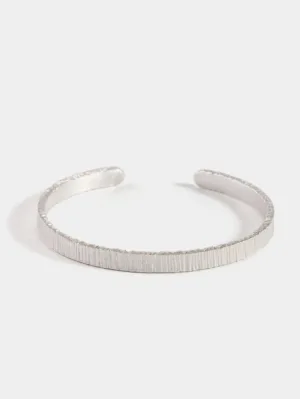 Pulsera ancho martelé rayada