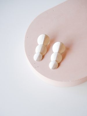 3 pieces move earrings