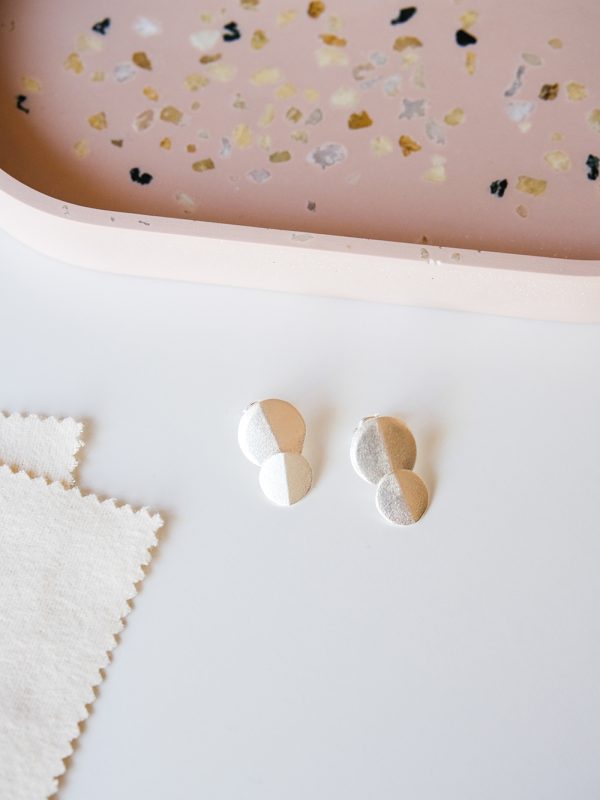 2 pieces move earrings - Image 5