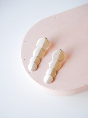 4 pieces move earrings