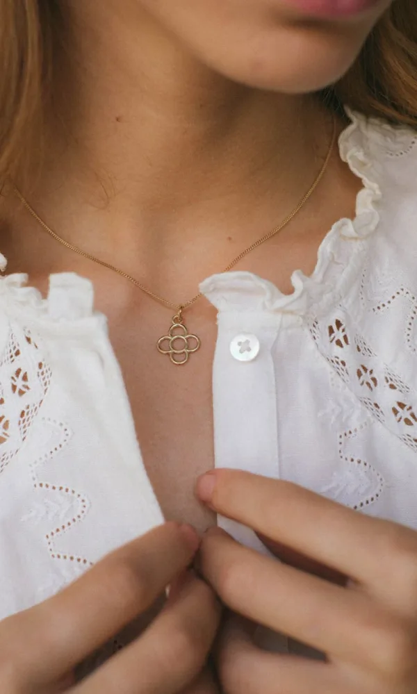 Collar flor de Barcelona mitjana or 9k - Imatge 2