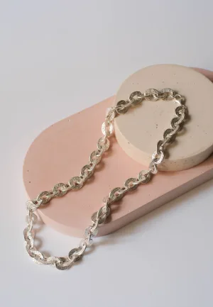 Collar martelé grueso