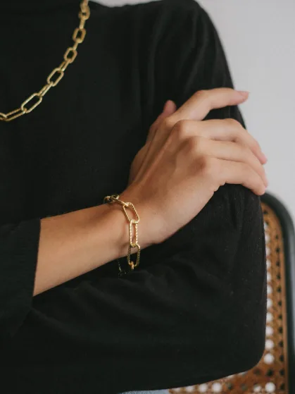 martelie-pulseras-pulsera-diamantada-ancha-oro-4