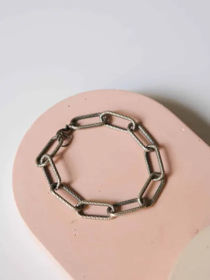 martelie-pulseras-pulsera-diamantada-ancha-plata-vieja-5