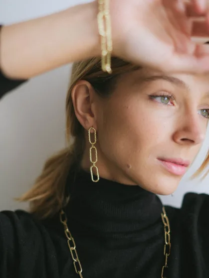 martelie-pendientes-pendiente-diamantado-ancho-oro-4