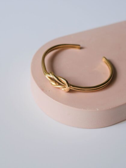 martelie-pulseras-pulsera-nudo-oro-5