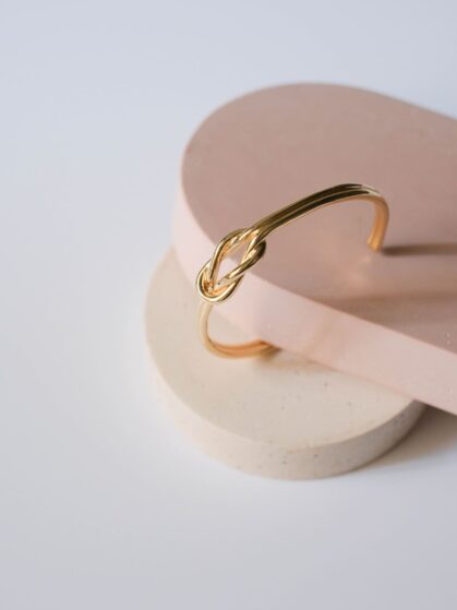 martelie-pulseras-pulsera-nudo-oro-6