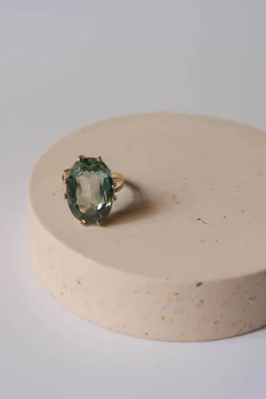 Anillo de oro de 9k erinita ovalada