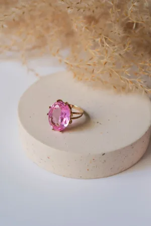 Anillo de oro de 9k con zafiro ovalado